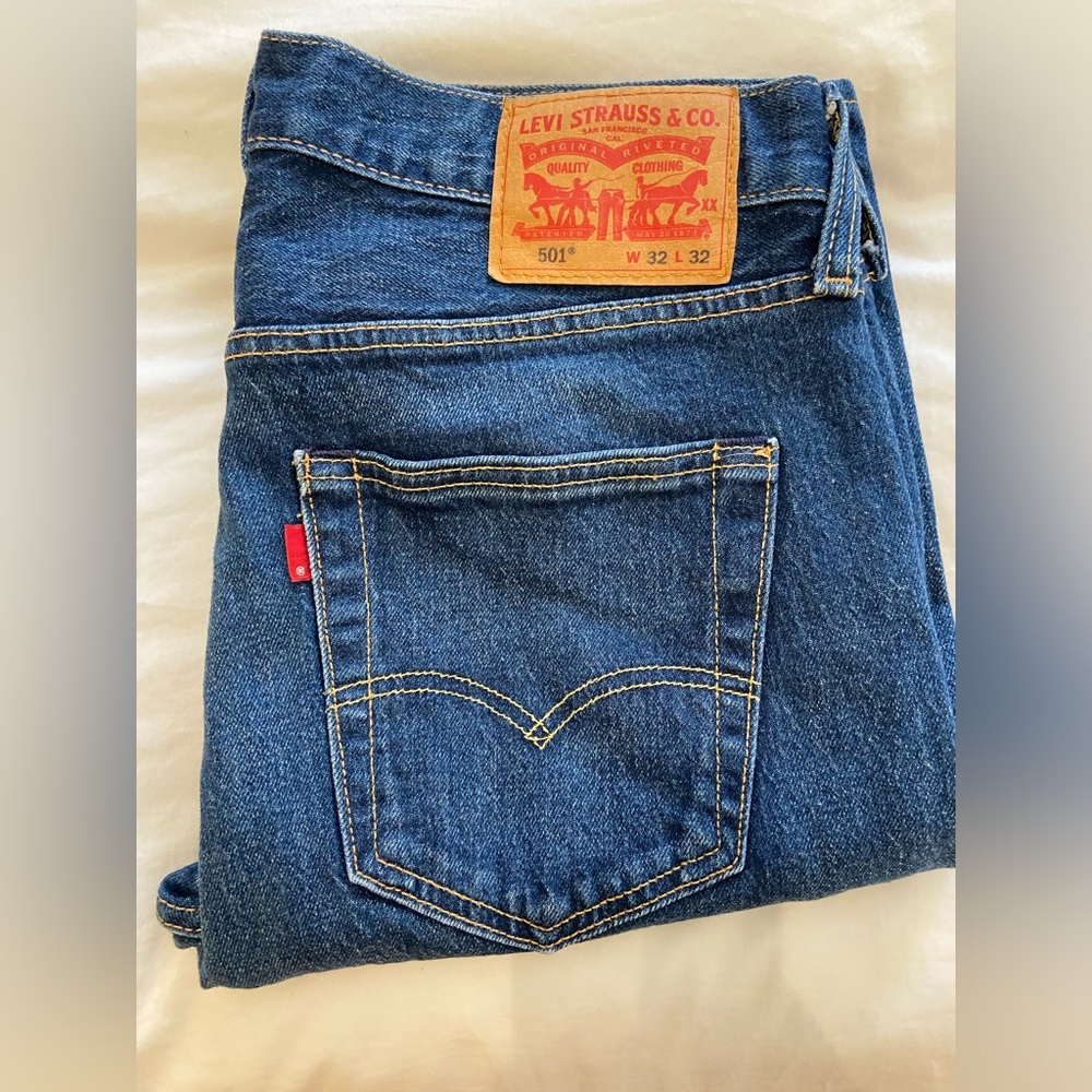 Levi’s 501 Jeans Men’s W32L32 Dark Wash